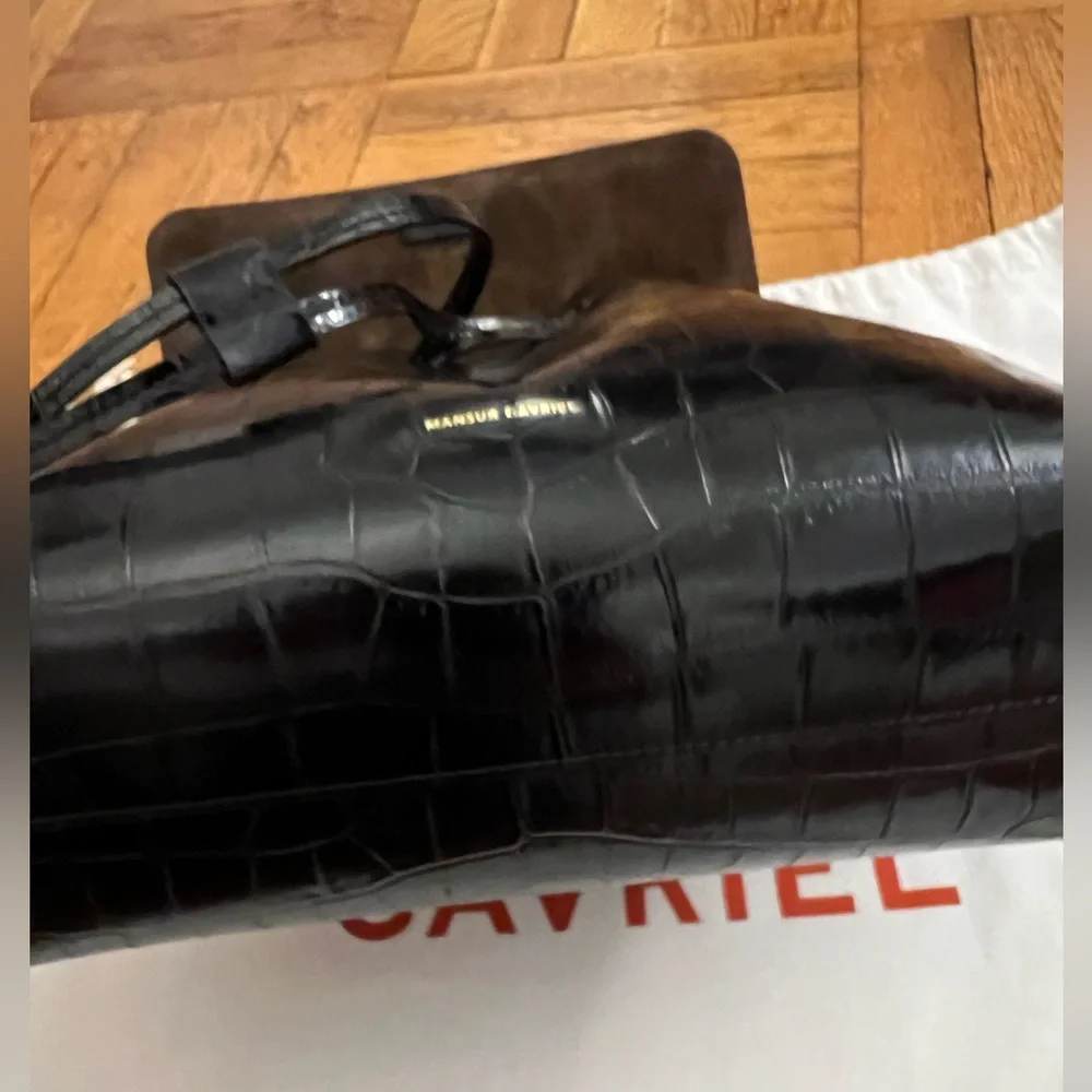 Mansur Gavriel Black Croc-Embossed Crossbody Bag - Picture 16 of 16